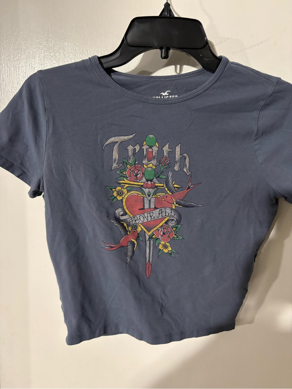 Hollister Slate Blue Graphic 'Truth' Cropped Tee